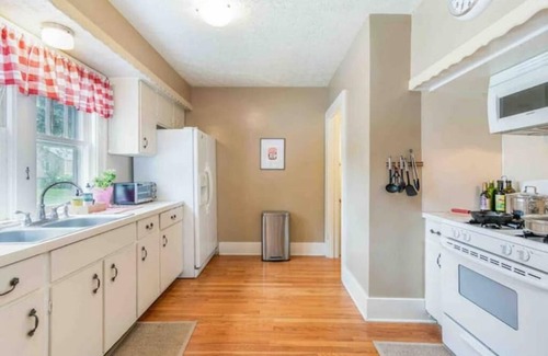 Aksarben - Elmwood Park House | Margaux’s Manor - Clean, eclectic, kid friendly