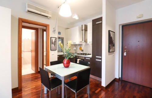 Aurelio Apartment | Margot Quite & Stylish Apartment