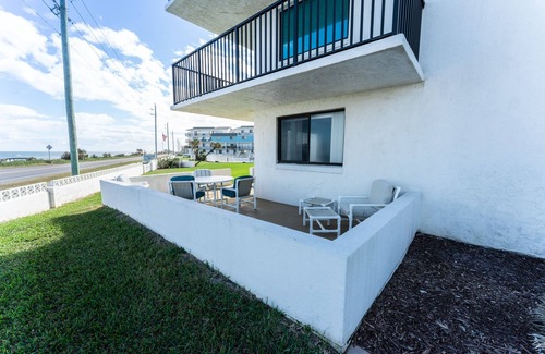 Flagler Beach Condo | Maria Beautiful Beachfront Condo, sleeps up to 8. BIG DISCOUNTS NOW