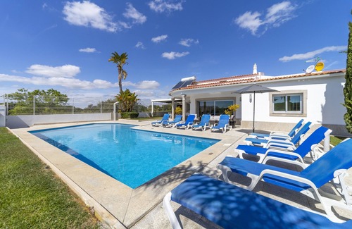 Olhos D'Agua Villa | Maria in Albufeira with 6 bedrooms and 5 bathrooms