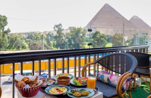 Giza Apartment | Maria Pyramids House - Superior King Room