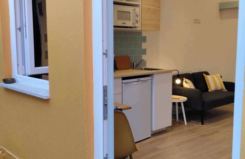 Leixões Apartment | Maria Surfista, Maria Sardinha & Maria do Mar, 3 houses on the beach in Matosinhos.