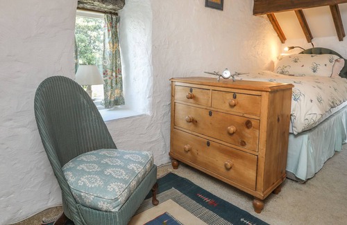 Penmon Cottage | MARIAN FARM, pet friendly, character holiday cottage in Penmon