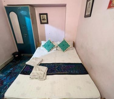 Amar Sagar Pol House | Marigold Home Stay