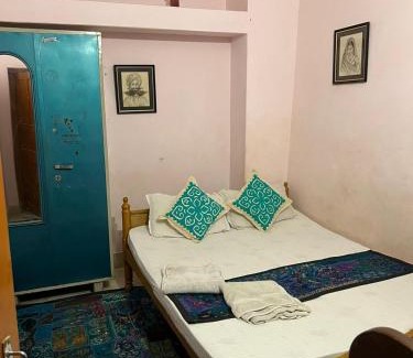 Amar Sagar Pol House | Marigold Home Stay