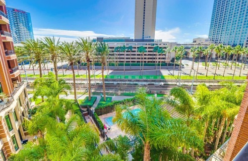 Marina District Condo | Marina|2 King beds|Pool|Sauna|Jacuzzi|Gym|Parking