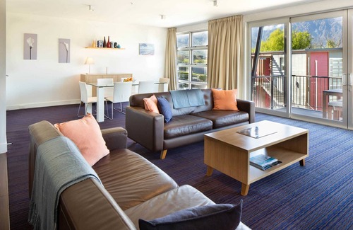 Frankton Apartment | Marina 303- 2 Bedroom Apartment