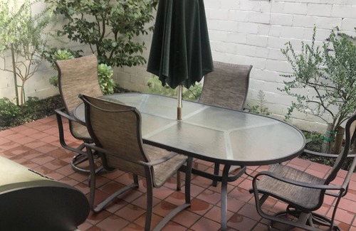 Marina District Apartment | Marina apt w/private garden, 1 block from Bay