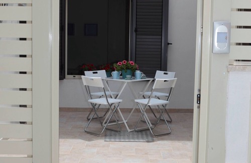 Marina di Ragusa Apartment | MARINA DI RAGUSA HOUSE BLUMEDITERRANEO ACCOMMODATION COBALT CIN IT088009C2LHLL9L5W;