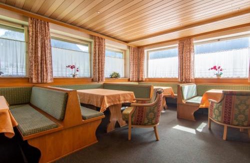 Huben House | Marina III