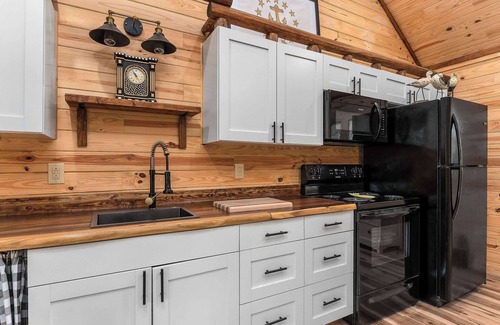 Smithville House | Marina Nearby Boat Parking Boat Launch Nearby