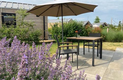 Olburgen House | Marina Strandbad Chalet Wellness Hideaway Haus Nr 402