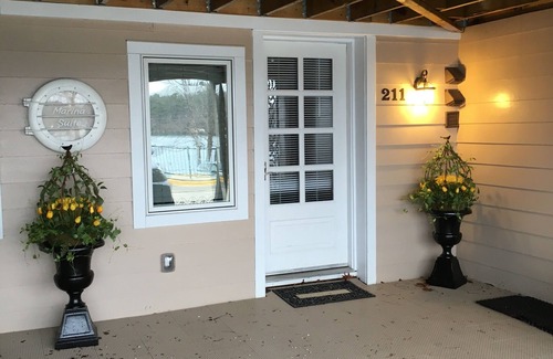 Charlevoix House | Marina Suite - Beautiful Downtown Charlevoix