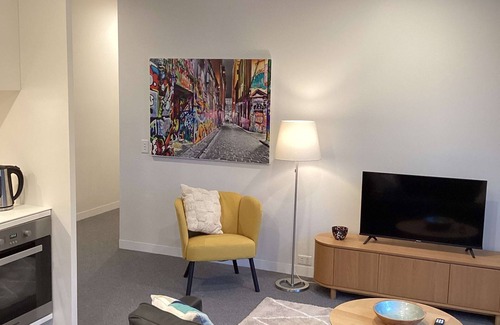 Docklands Apartment | Marina Tower - Stunning Harbour & City View