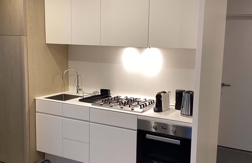 Docklands Apartment | Marina Tower - Stunning Harbour & City View