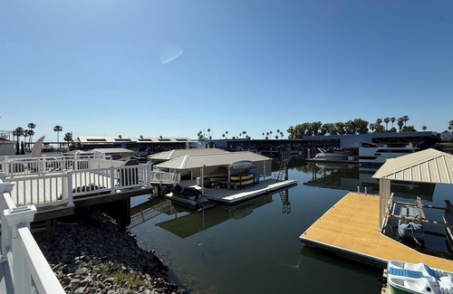 Discovery Bay House | Marina View Waterfront Getaway
