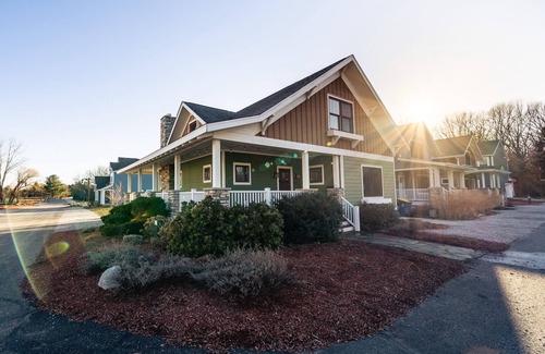 South Haven House | MarinaResort/2SpaciousLivingRoom/gameRMBar/