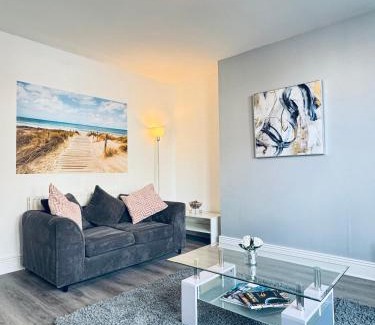Whitley Bay Apartment | Marine Apartment Whitley Bay Seaside Location Free Onsite Parking