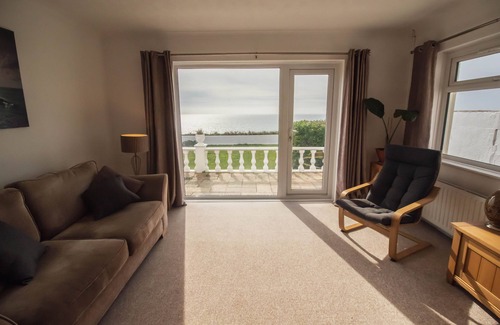 Brighton House | Marine Villa with stunning seaviews