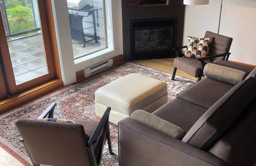 Ganges Condo | Mariner's Loft Salt Spring Island - 2BDRM - Unit 201