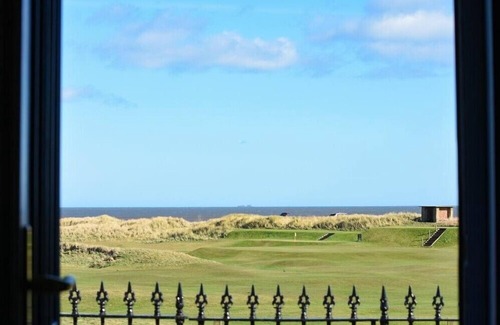 Alnmouth Cottage | MARINERS HOUSE, pet friendly, country holiday cottage in Alnmouth