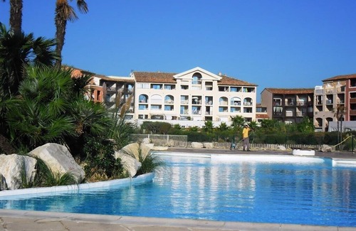 Gassin Apartment | MARINES DE GASSIN : 2-BEDROOMS APARTMENT WITH CABIN IN A RESIDENCE IN FRONT OF THE SEA WITH POOL