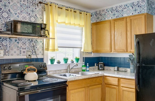 Marion House | Marion Vacation Rental ~ 9 Mi to Lake