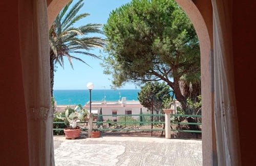 Sciacca Villa | "Marisa" independent villa 150 meters from the beach with private garden