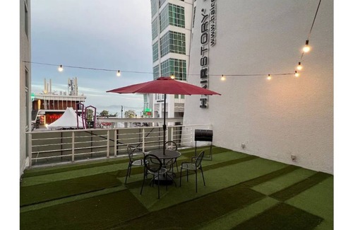 George Town Condo | Maritime Suite With Large Private Garden Seaview