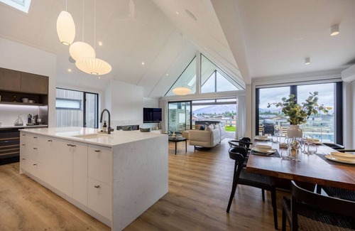 Wanaka House | Marjon Peak Retreat Wanaka