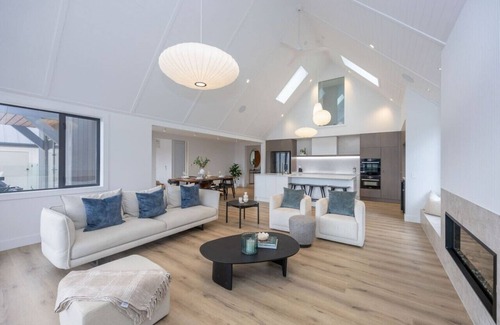 Wanaka House | Marjon Peak Retreat Wanaka
