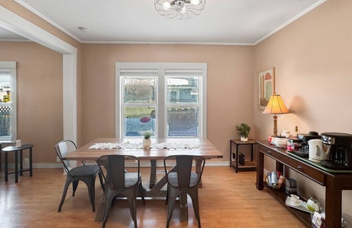 Cascade Apartment | Market Street Retreat