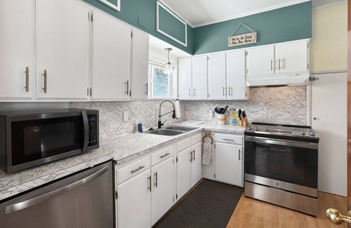 Cascade Apartment | Market Street Retreat