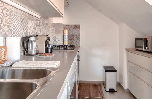 Florentin Apartment | Markolet Camelia - Two Bedroom Apartment, Sleeps 4