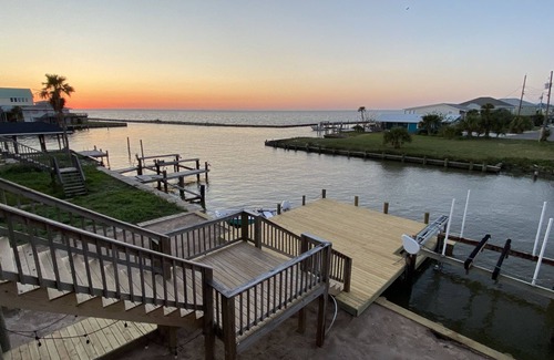 Dauphin Island House | Marks the Spot — the perfect waterfront getaway