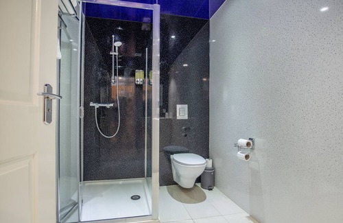 Norwich Hotel | Marlborough Hotel