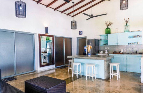Unawatuna Villa | Marley's Beach House - 2 Bedroom Beachfront Villa