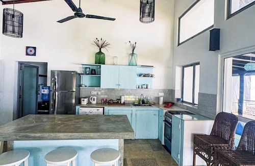 Unawatuna Villa | Marley's Beach House - 2 Bedroom Beachfront Villa