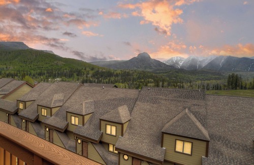 Purgatory House | Marmot Meadows Retreat at Cascade #50 | family vibes, mtn views, heated pool
