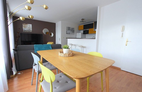 Serris Apartment | Marne la Vallée, apartment 4 people, in the center of Val d'Europe.