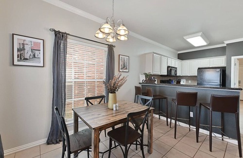 College Station Apartment | Maroon Tap ~ Aggieland Vacation Rentals