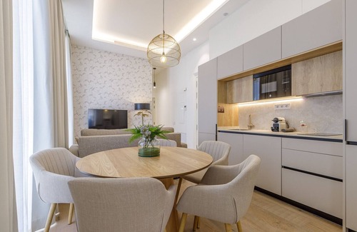 Centro Apartment | Marqués de Velazquez 2B