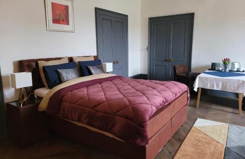 Marcigny Bed & Breakfast | Marraycourt, Chateau-Chambre d'Hotes