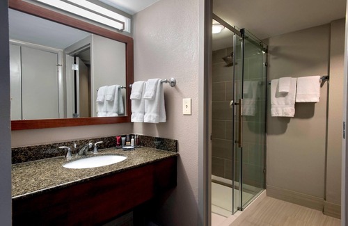 Newtonville Hotel | Marriott Albany
