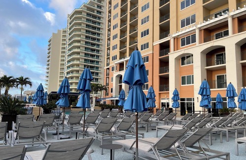 Central Beach Villa | Marriott BeachPlace Towers 2BR Full Kitchen Vibrant location Must Stay!