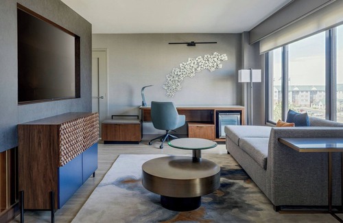 Aurora Hotel | Marriott Denver Airport at Gateway Park