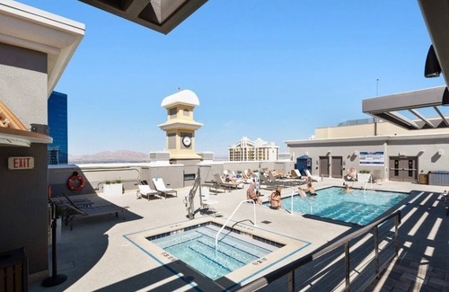 Las Vegas Villa | Marriott Grand Chateau Charming 2-bedroom Villa-Las Vegas.