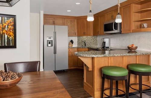 Lakeside Park Resort | Marriott Grand Residences Luxury 1BD - Ski Week/President Day week