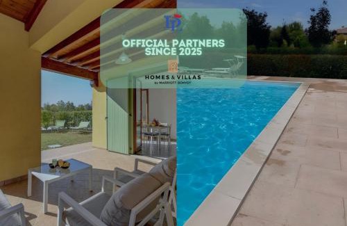 Desenzano del Garda Apartment | Marriott Oasis Apartment with garden and pool DesenzanoLoft Official Partner Homes & Villas by Marriott Bonvoy