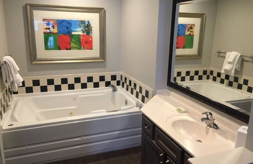 Palm Beach Shores Resort | Marriott Ocean Pointe - 2BR/2BA Ocean Front